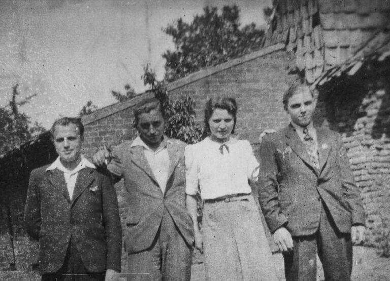 "onbekend", Har, Agnes, Piet

(foto nr. 035)