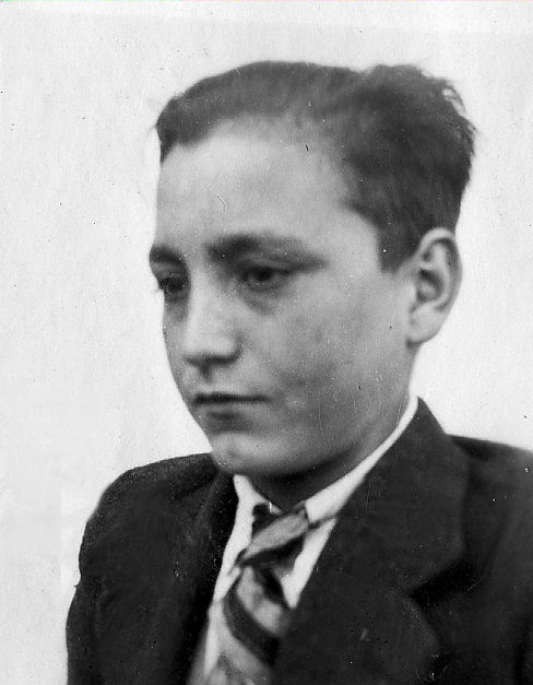 Har Schmitz, jongste zoon, nam de boederij aan de Rijksweg Belfeld over. 
(foto nr. 142-1)